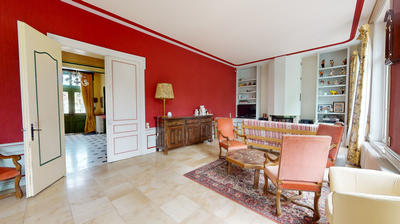 Demeure - 354 m² - 11 pièces