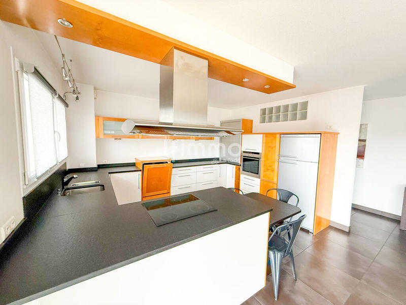 Appartement - 107 m² - 3 pièces