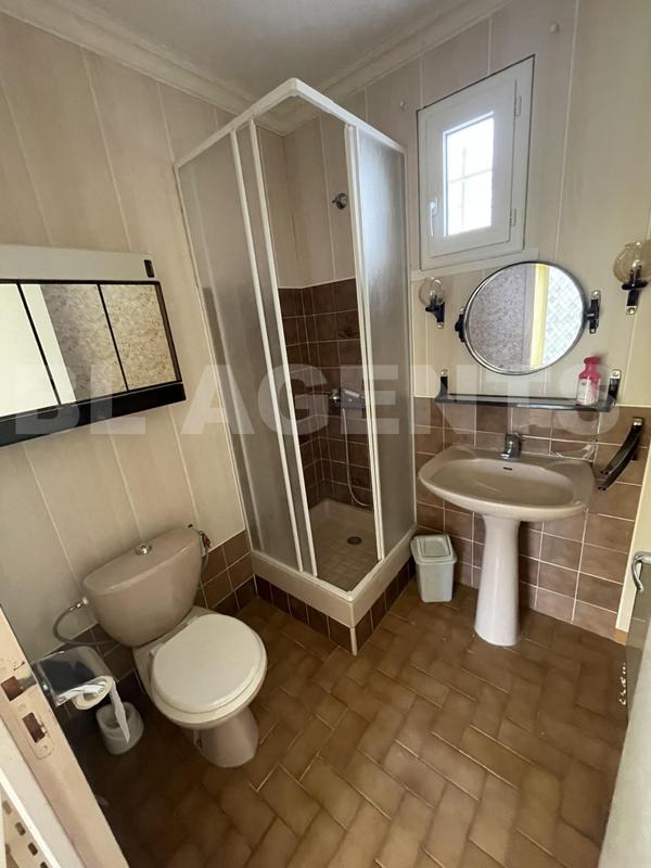 Propriété - 200 m² - 7 pièces