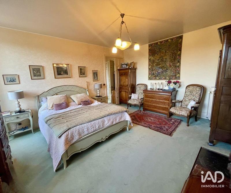 Château - 306 m² - 10 pièces