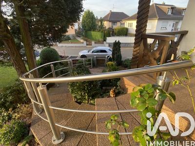 Maison - 357 m² - 8 pièces