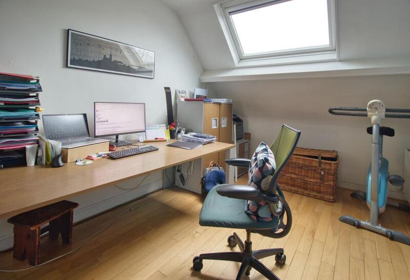 Maison - 225 m² - 8 pièces