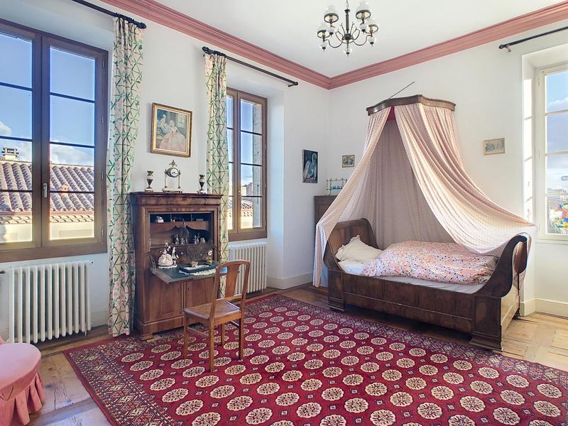 Immeuble - 600 m² - 16 pièces