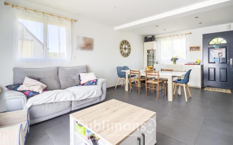 Maison - 80 m² - 5 pièces