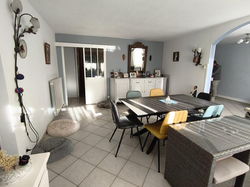 Appartement - 82 m² - 4 pièces