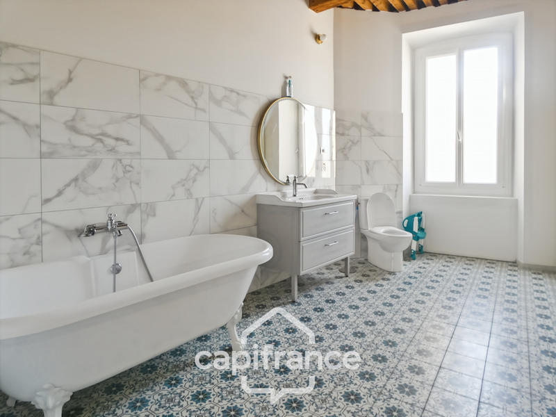 Maison de maîtres - 434 m² - 10 pièces