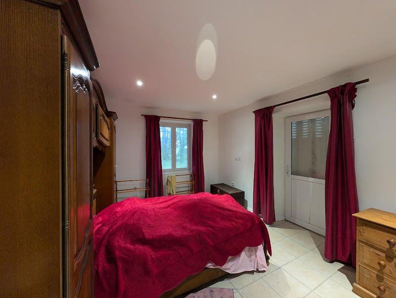 Maison - 140 m² - 7 pièces