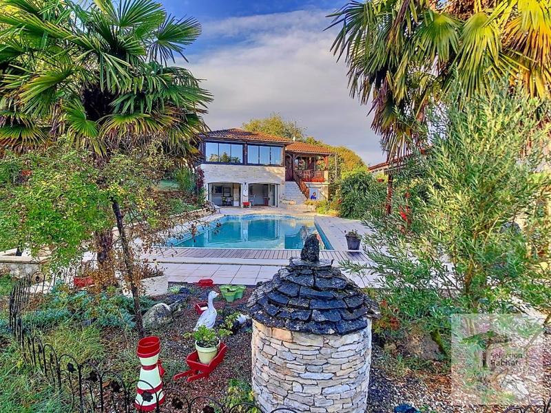 Maison - 171 m² - 5 pièces