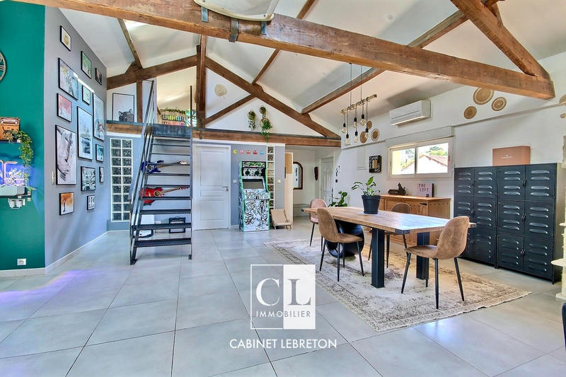 Appartement - 174 m² - 4 pièces