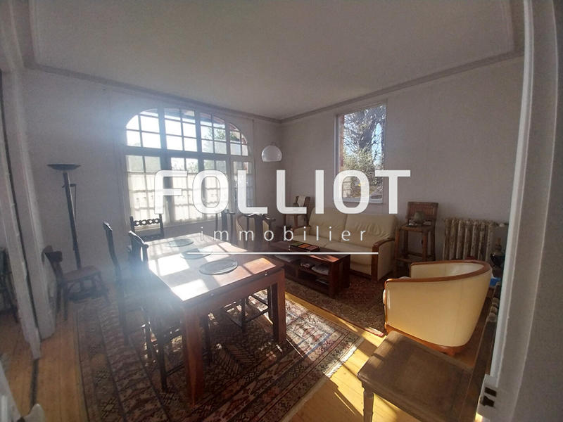 Maison - 200 m² - 10 pièces