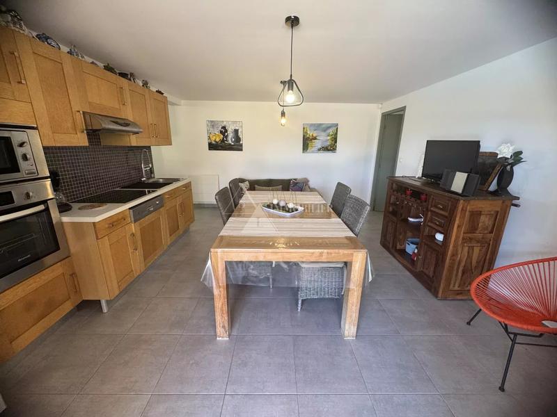 Villa - 202 m² - 6 pièces