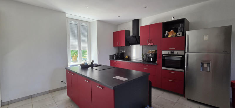 Maison - 179 m² - 5 pièces