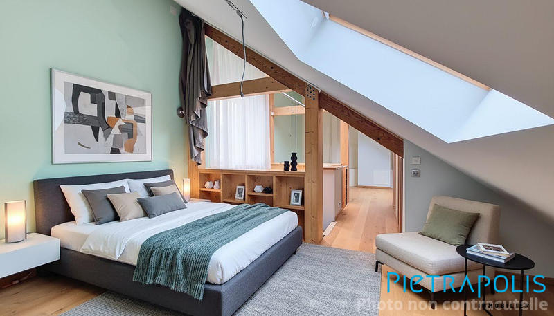 Maison - 255 m² - 5 pièces