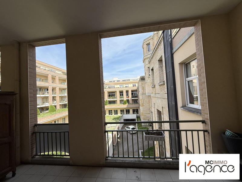 Appartement - 85 m² - 4 pièces