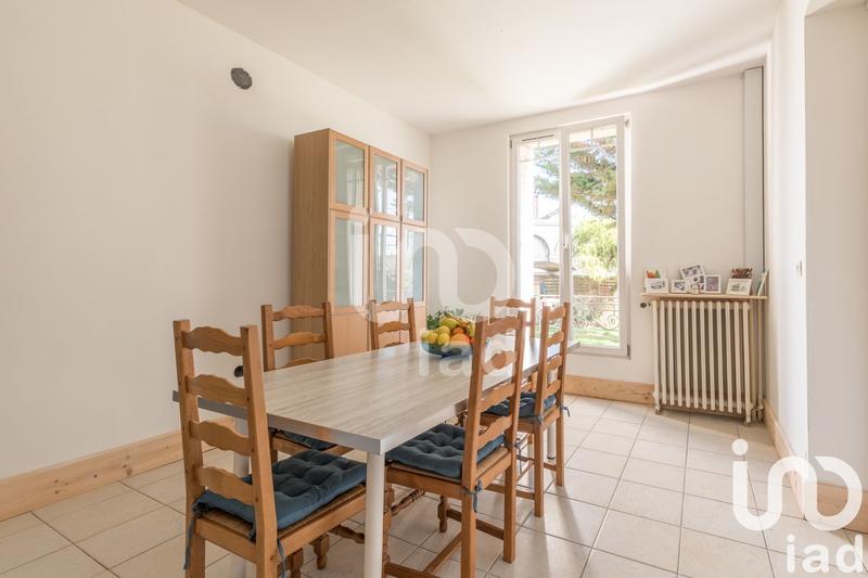 Maison - 150 m² - 8 pièces