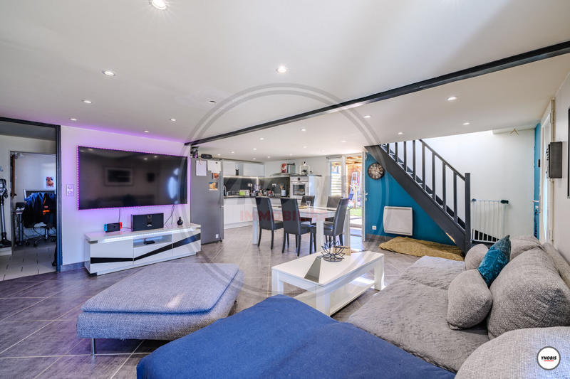 Maison - 96 m² - 5 pièces