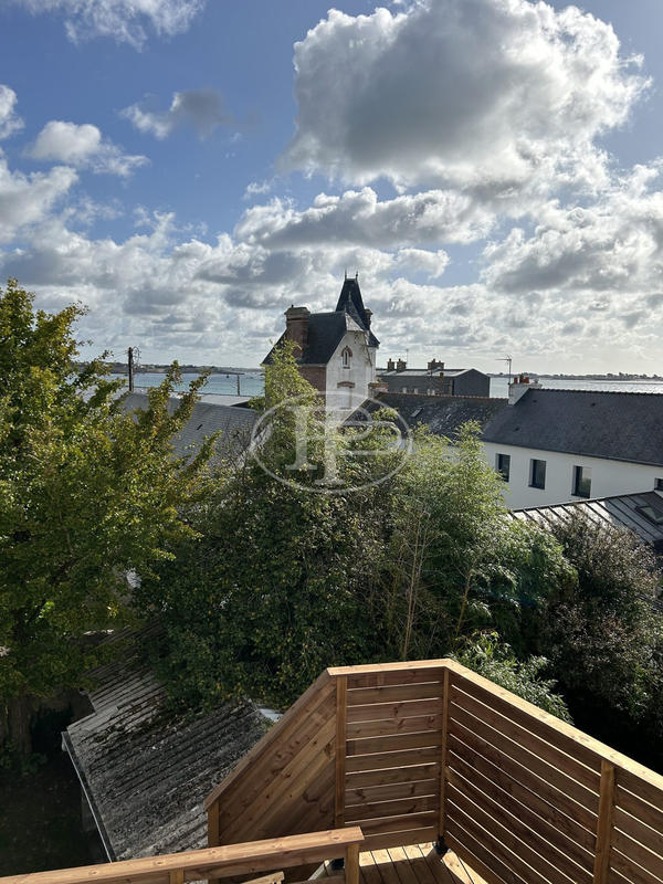 Maison - 175 m² - 7 pièces