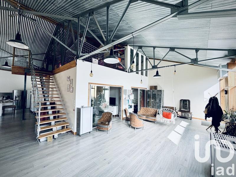 Maison - 200 m² - 5 pièces