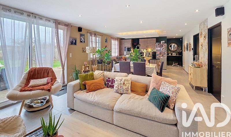 Maison - 98 m² - 4 pièces