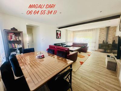 Villa - 142 m² - 8 pièces