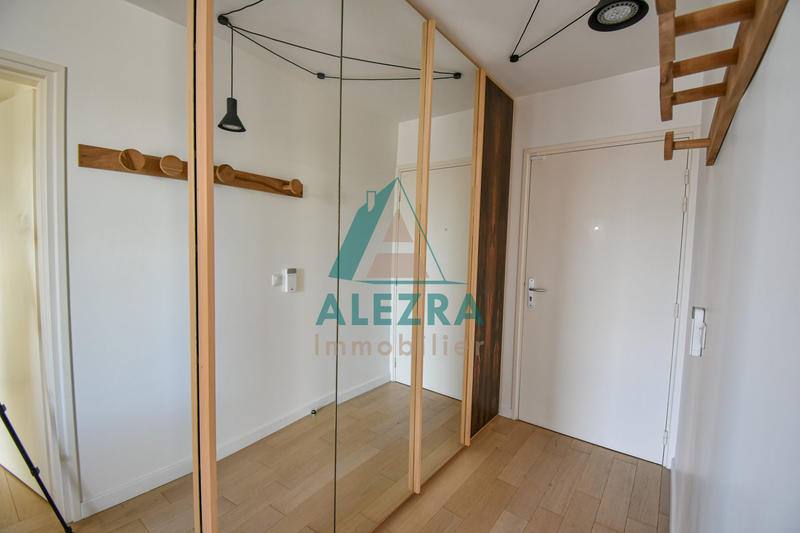 Appartement - 84 m² - 4 pièces