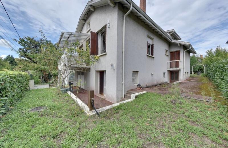 Maison - 180 m² - 10 pièces