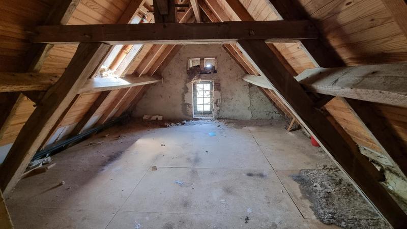 Maison en pierre - 84 m² - 3 pièces