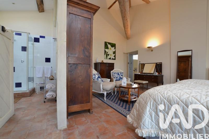 Maison - 430 m² - 12 pièces