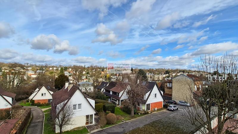 Appartement - 100 m² - 4 pièces