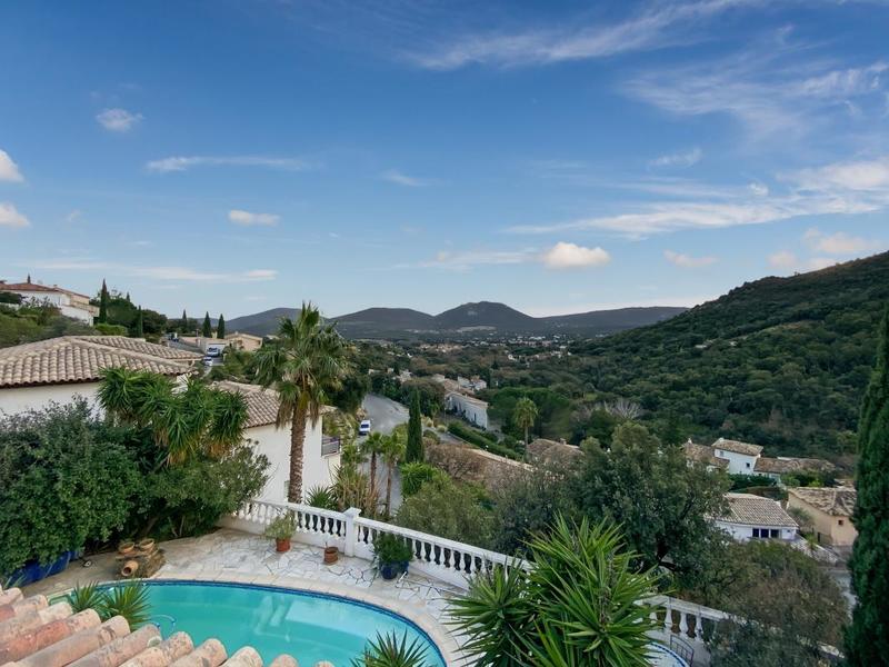 Villa - 140 m² - 5 pièces