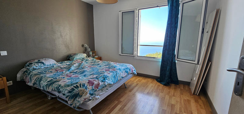 Maison - 240 m² - 7 pièces