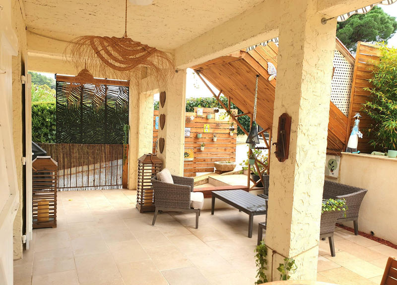 Appartement - 104 m² - 5 pièces