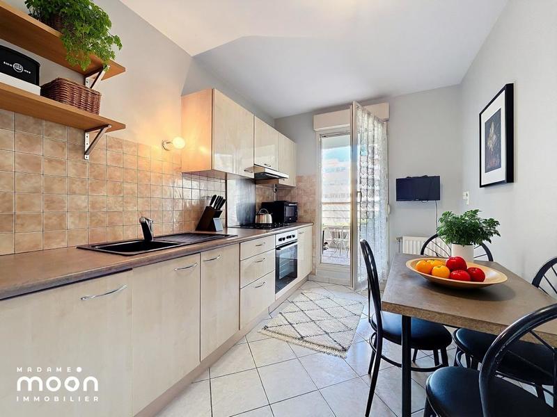 Appartement - 84 m² - 4 pièces