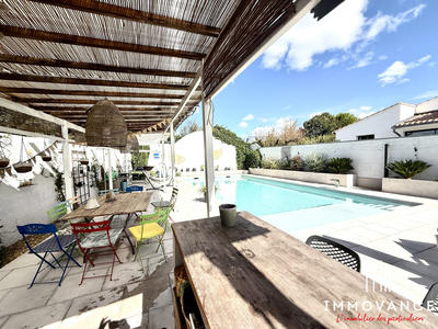 Maison - 190 m² - 8 pièces