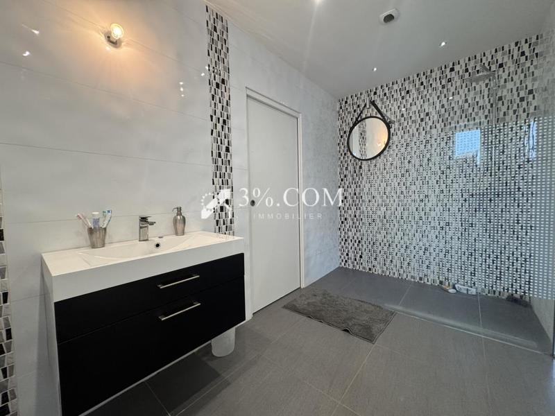 Maison - 291 m² - 7 pièces