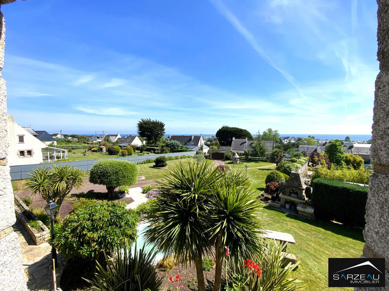 Maison - 256 m² - 10 pièces