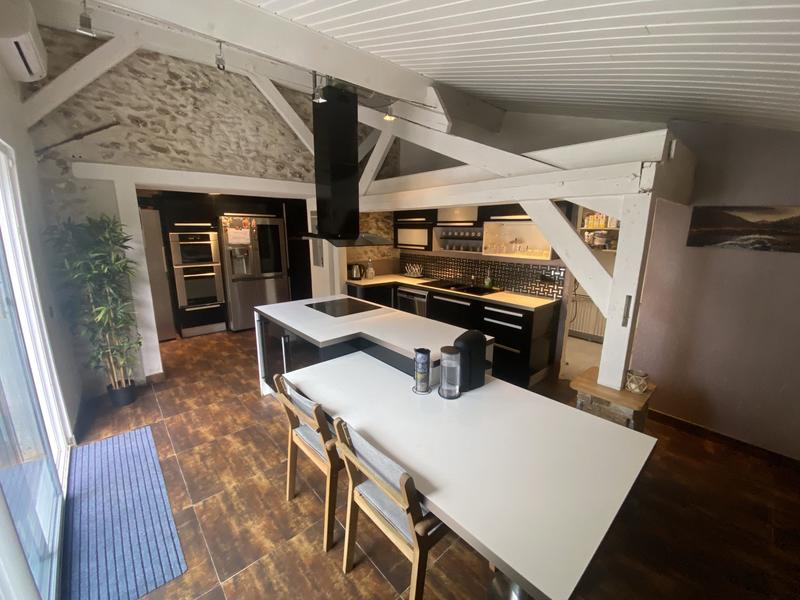 Maison - 187 m² - 5 pièces