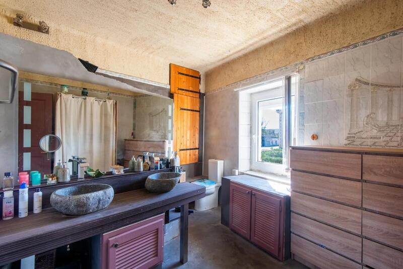 Maison ancienne - 175 m² - 8 pièces