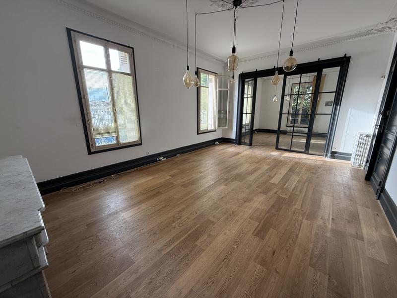 Local d'activités - 513 m²