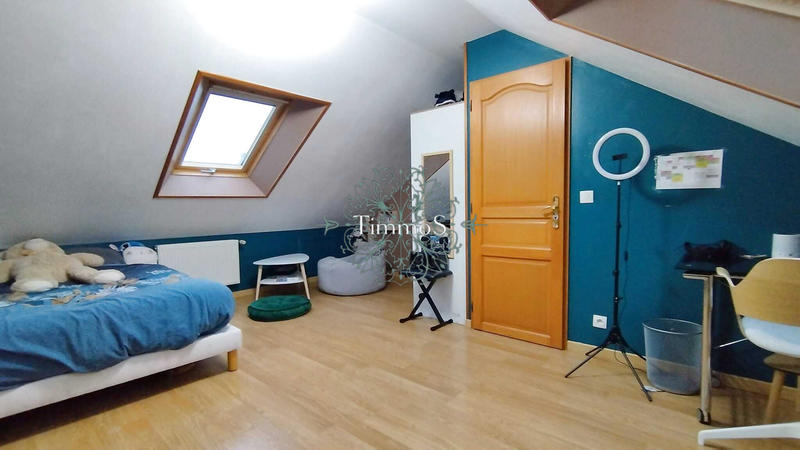 Maison - 186 m² - 6 pièces