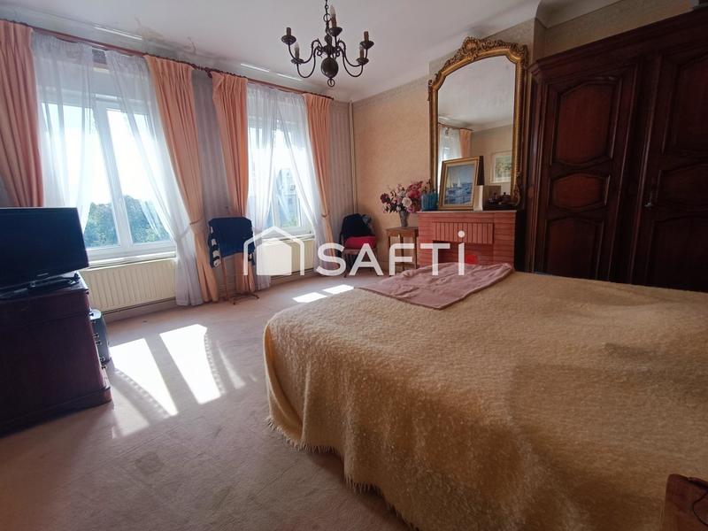 Maison - 245 m² - 7 pièces