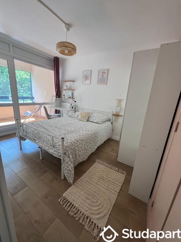 Chambre - 9 m² - 1 pièce