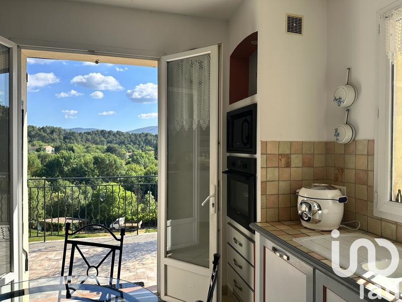 Maison - 185 m² - 8 pièces