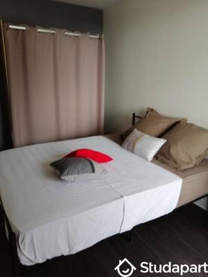 Chambre - 11 m² - 1 pièce