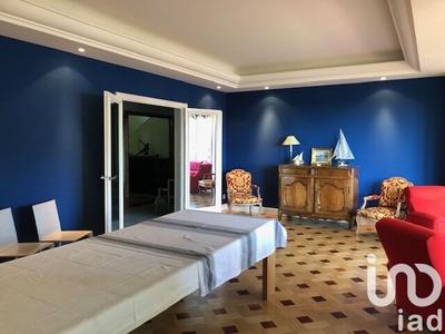 Maison - 287 m² - 10 pièces