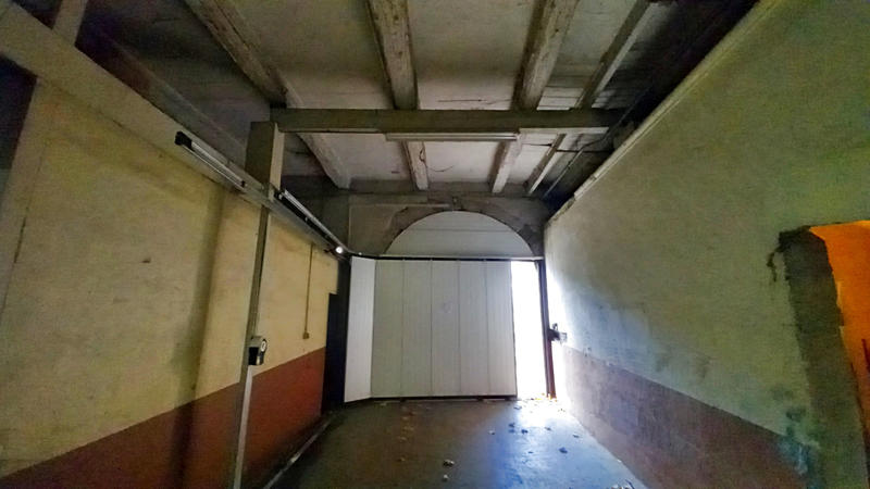 Local d'activités - 300 m²