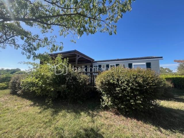 Terrain de loisirs - 689 m²