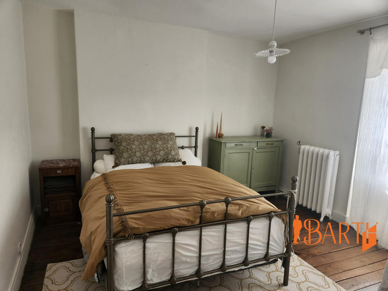 Maison - 350 m² - 10 pièces