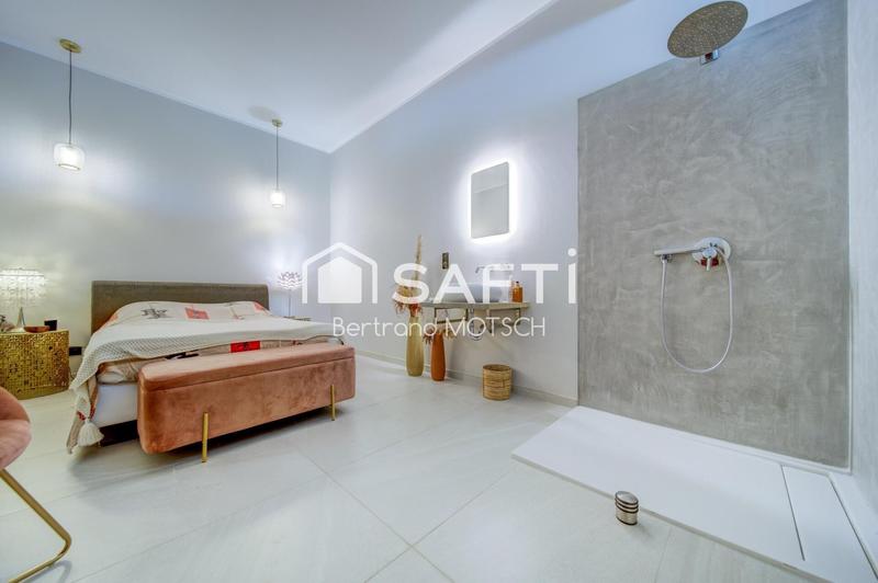 Appartement - 190 m² - 6 pièces