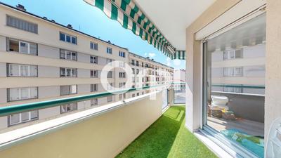 Appartement - 85 m² - 4 pièces